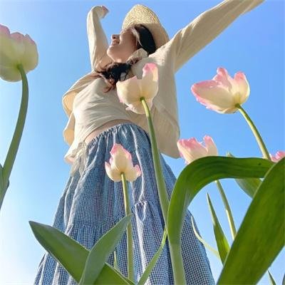 灰体 海报
